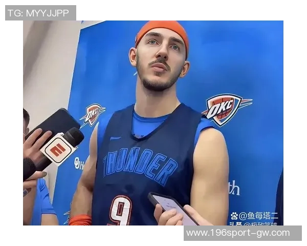 布克自信迎战卡鲁索顶级防守时刻展现实力 布克自信迎战卡鲁索顶级防守时刻展现实力